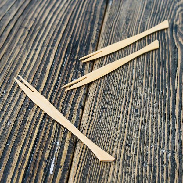 Load image into Gallery viewer, Bamboo Food Pick / 12.5cm / Kai Nobuo Kouou

