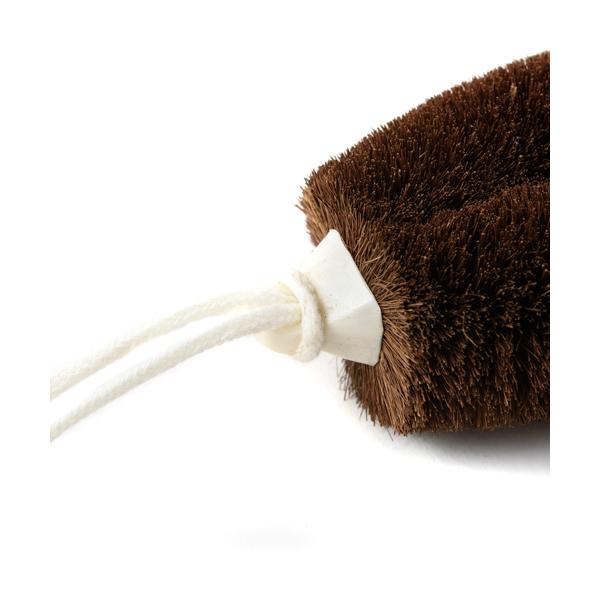 Yamamoto Katsunosuke Shoten “Kaneichi” Shuro Health Tawashi Brush – Large/Thick, Japan