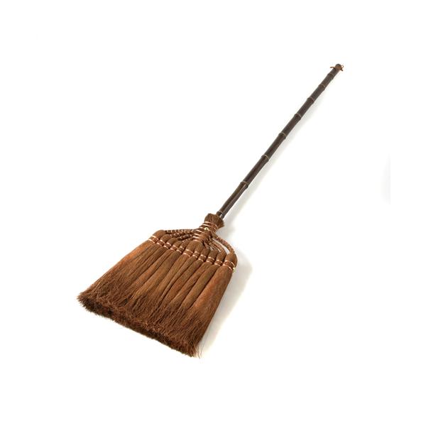 Yamamoto Katsunosuke Shoten “Kaneichi” Japanese Shuro Palm Broom – 11-Bundle Long Handle, Handcrafted in Japan