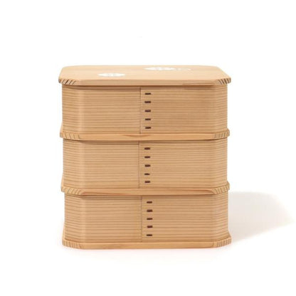 Hakata Magemono Tamaki Three-Tier Jubako Box – White Chrysanthemum Design, Japan