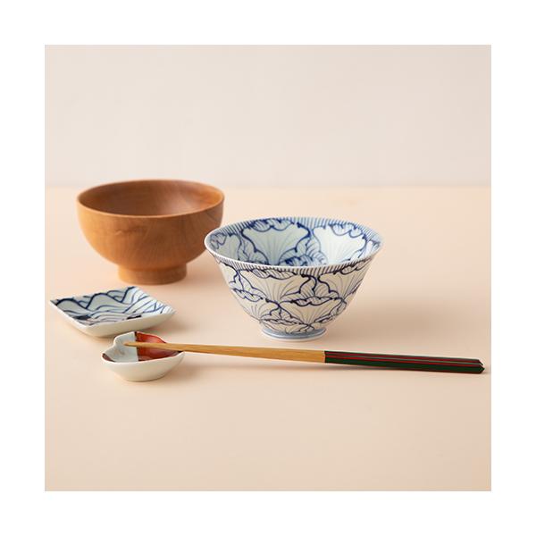 Souta Kiln Hime Rice Bowl – Large & Small, Petal Pattern, Saga Japan