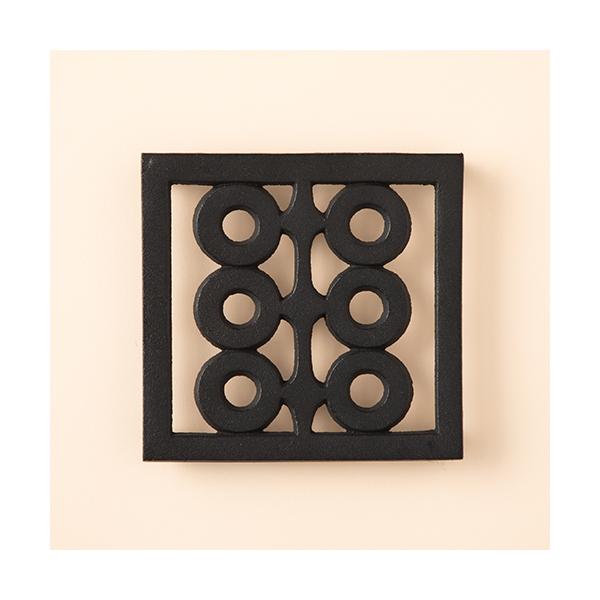Rikucho Ogasawara Cast Iron Trivet – Six Circles Design, Iwate Japan