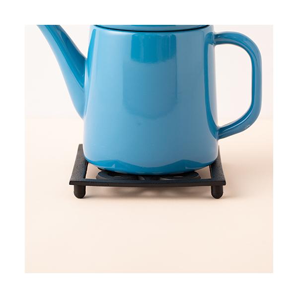 Rikucho Ogasawara Cast Iron Trivet – Six Circles Design, Iwate Japan