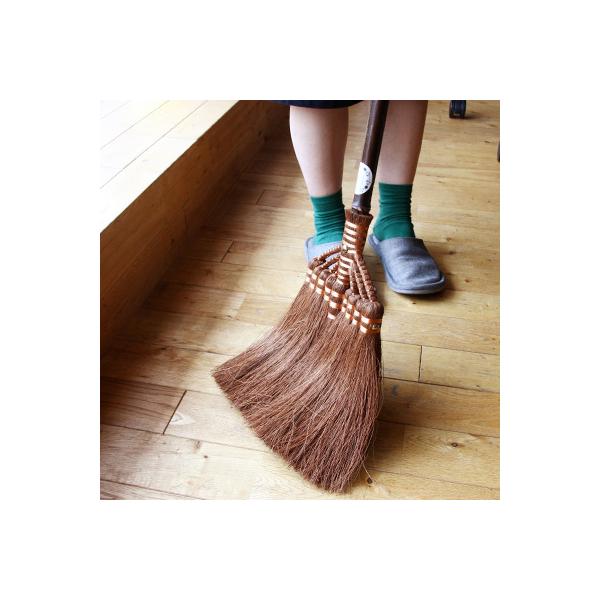 Japanese Shuro Palm Broom – 9-Tier Long Handle Broom with Premium Oni Hair Wrapping, Handcrafted in Japan