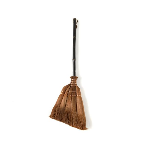 Yamamoto Katsunosuke Shoten Kaneichi Shuro Palm Hand Broom - Thumbnail 2